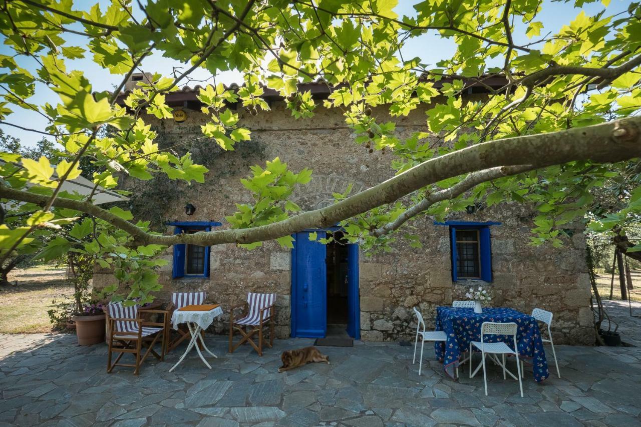 Mercouri Stone Cottage Korakokhórion Exteriör bild
